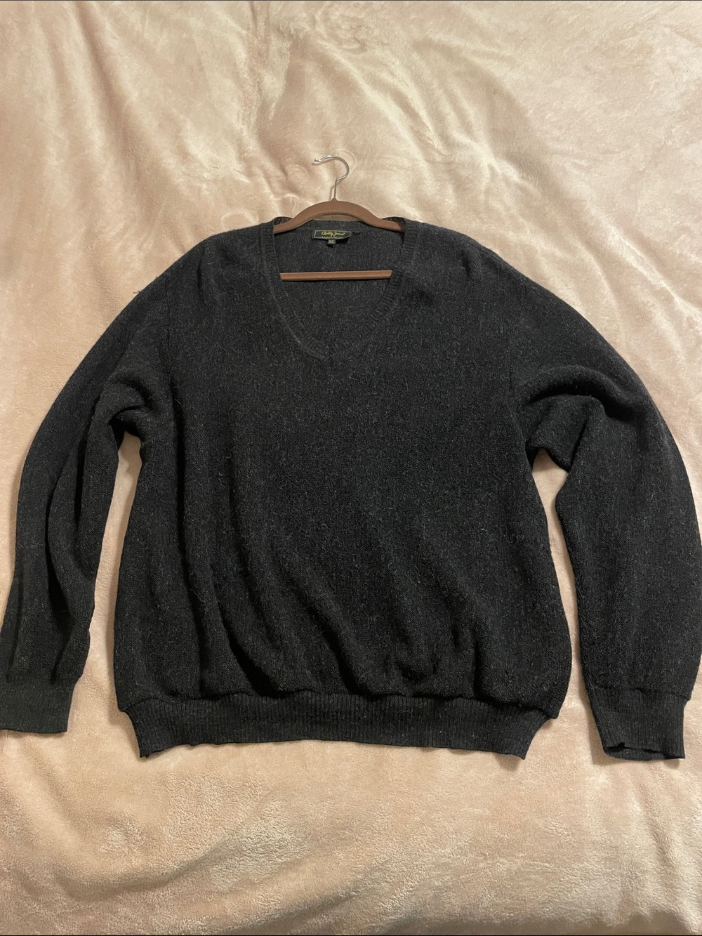 Bobby Jones collection Charcoal Gray V-Neck Sweater alpaca Peru vintage